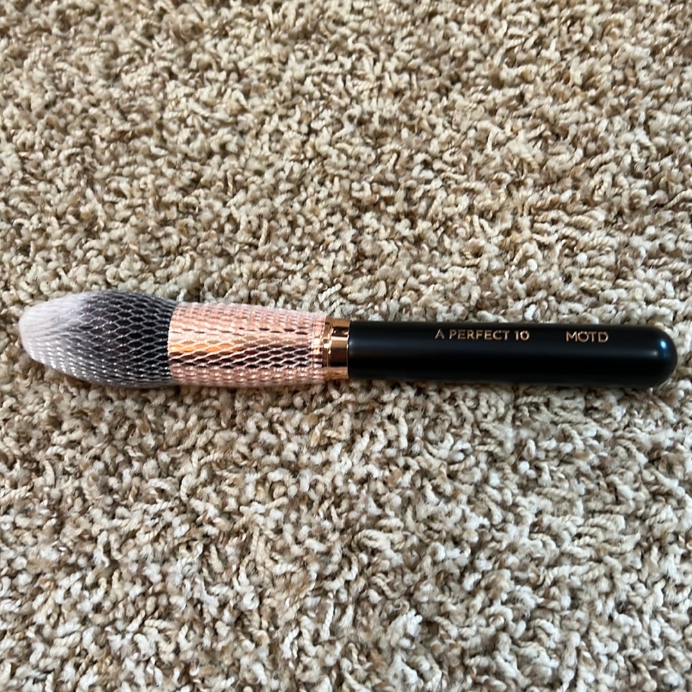 Large MakeUp Brush